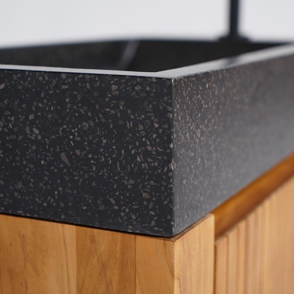 Hangwastafel van massief teakhout met zwart terrazzo wastafelblad - Nila