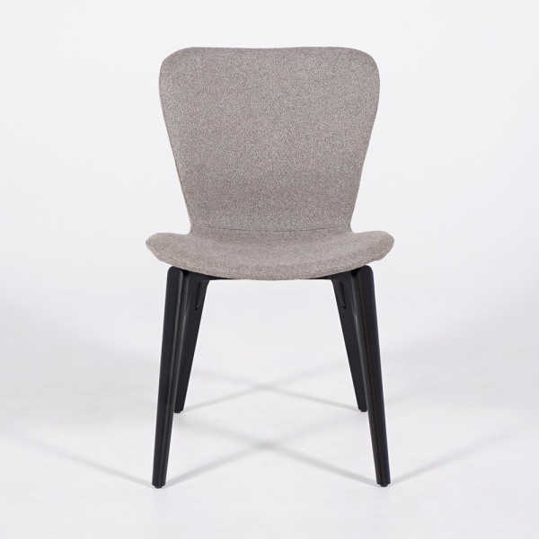 Eetkamerstoel in beige bouclé stof en zwarte essenhouten poten - Paragon
