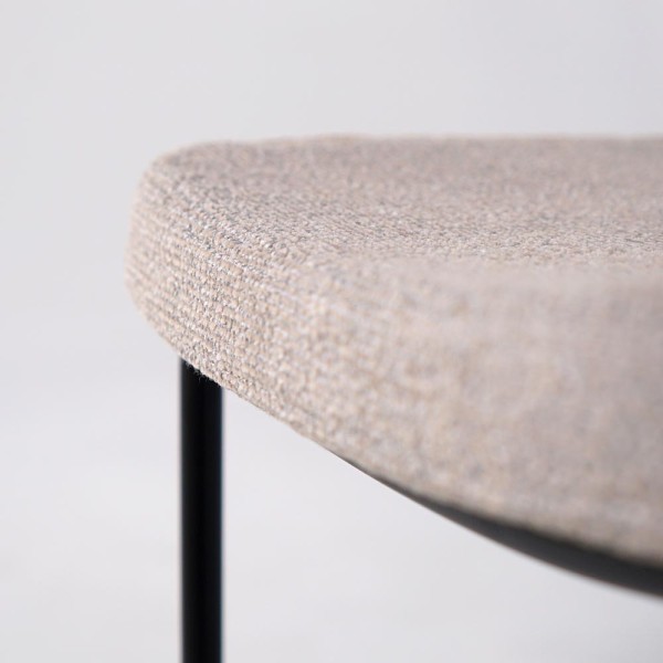 Beige stoffen eetkamerstoel met zwarte poten - Menta