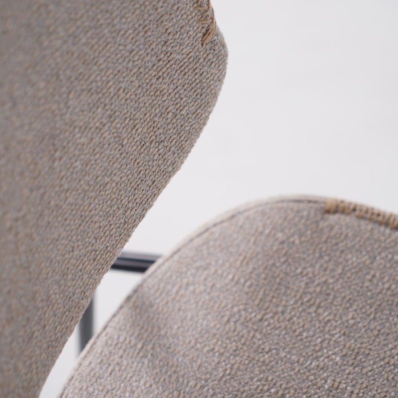 Beige stoffen eetkamerstoel met zwarte poten - Menta