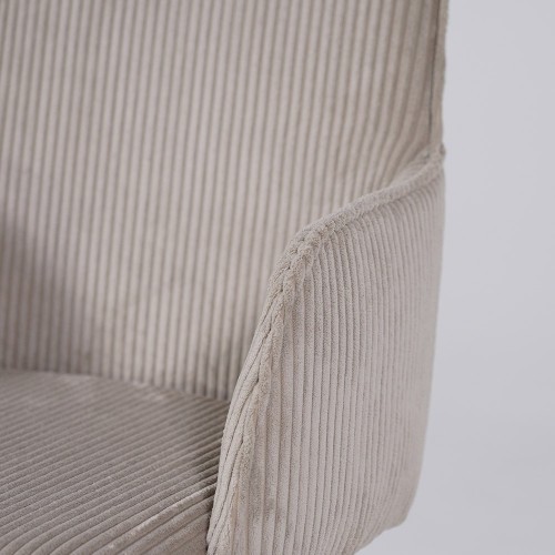 Eetkamerstoel van beige fluweel met zwarte metalen poten - Noa