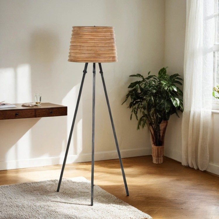 Vloerlamp van natuurlijk hout - Nomade