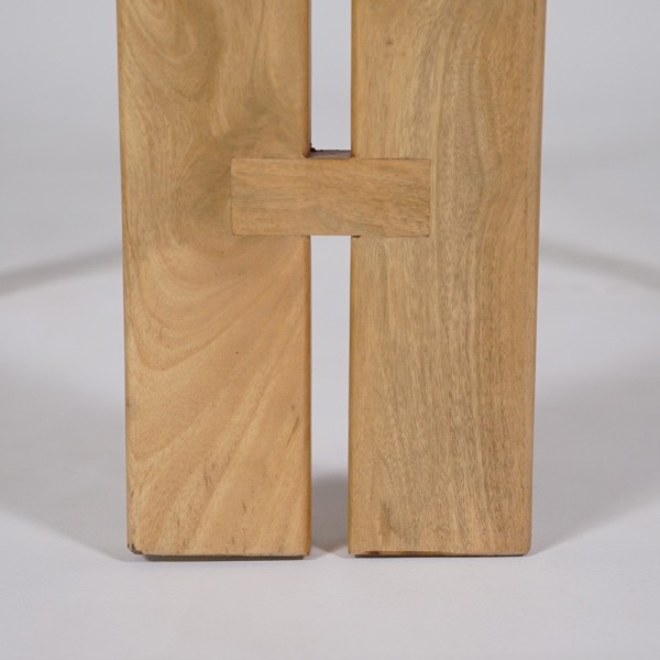 Houten stoel met witte bouclette stof - Eira
