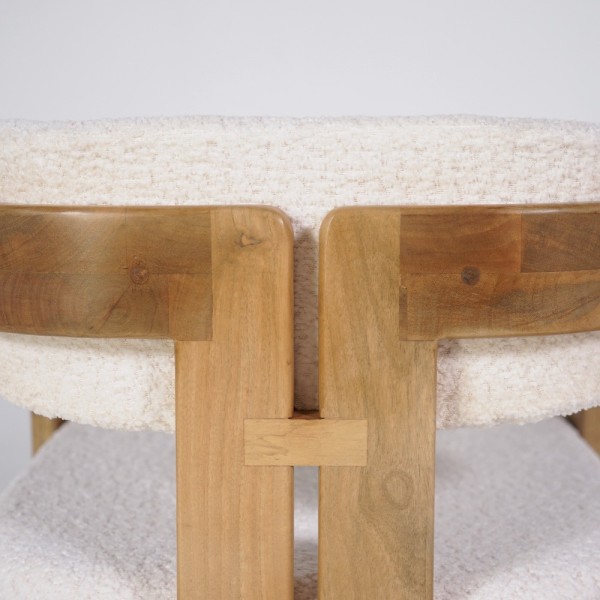 Houten stoel met witte bouclette stof - Eira