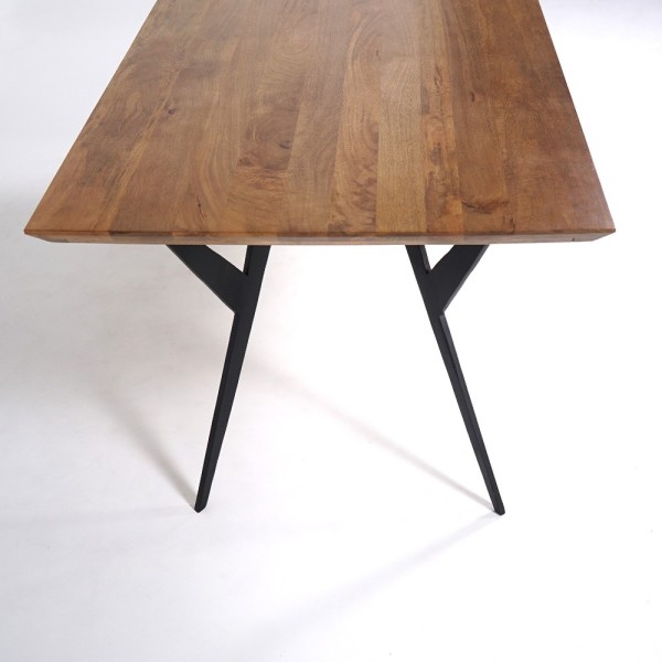 Eettafel met vlinderpoten