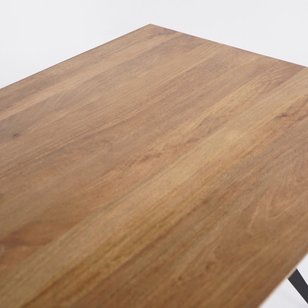 Eettafel met vlinderpoten