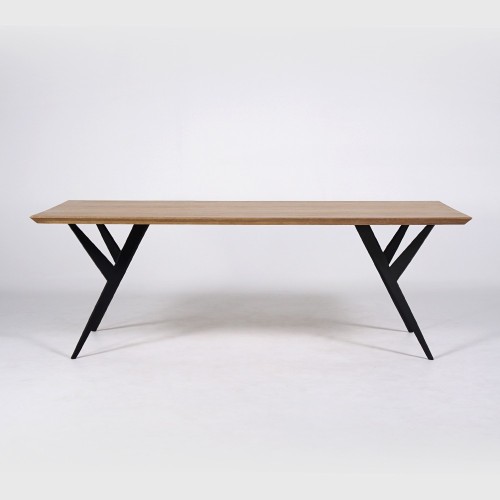 Eettafel met vlinderpoten