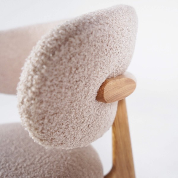 Stoel in massief eikenhout en beige stof – Lunna