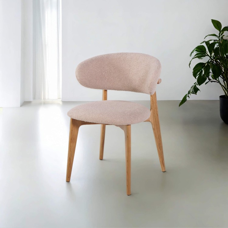 Stoel in massief eikenhout en beige stof – Lunna