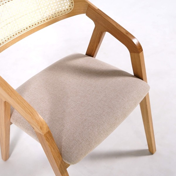 Eetkamerstoel met rugleuning in rotan en witte stof – Seren