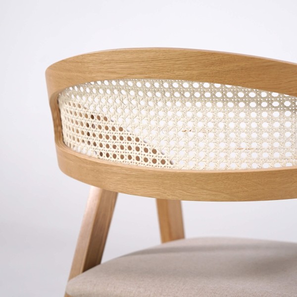 Eetkamerstoel met rugleuning in rotan en witte stof – Seren
