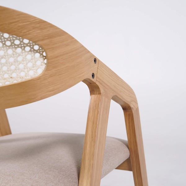 Eetkamerstoel met rugleuning in rotan en witte stof – Seren