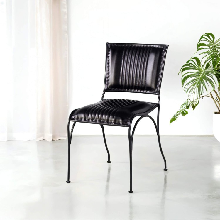 Vintage stoel in zwart leder – Cosy