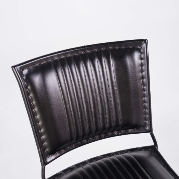 Vintage stoel in zwart leder – Cosy