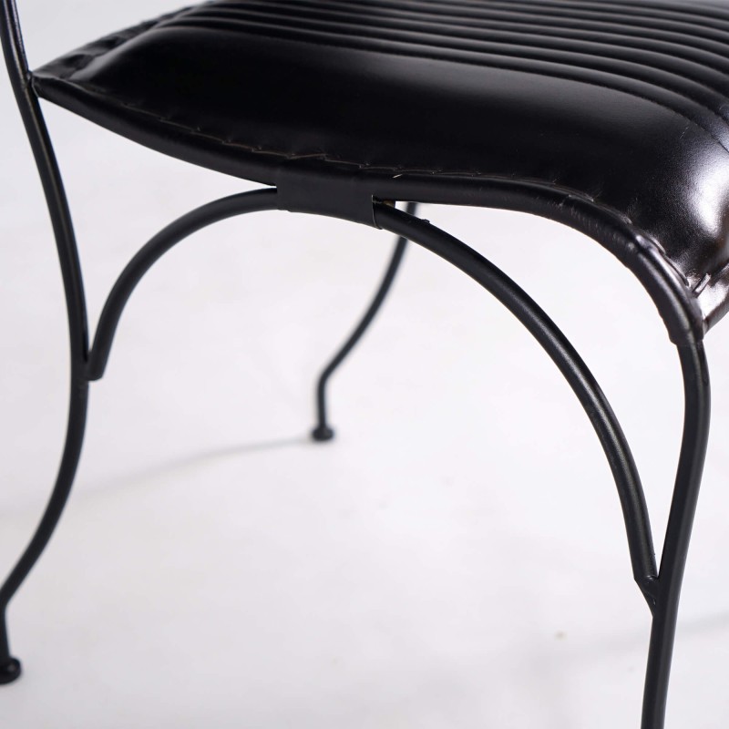 Vintage stoel in zwart leder – Cosy