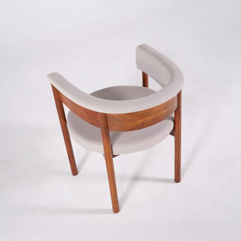 Stoel van hout en stof - Prestige