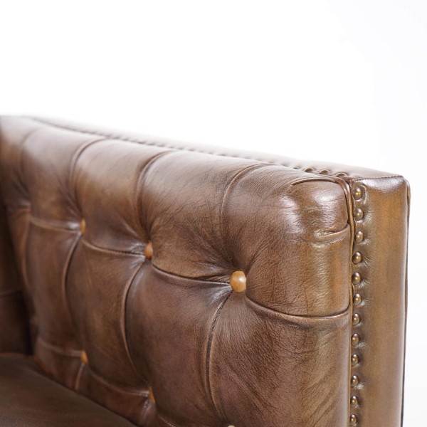 Fauteuil in buffelleer Chesterfield – Charles