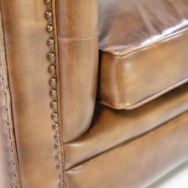 Fauteuil in buffelleer Chesterfield – Charles