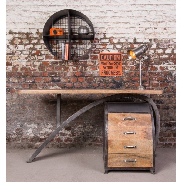 Industrieel Bureau van scandinavische inspiratie 