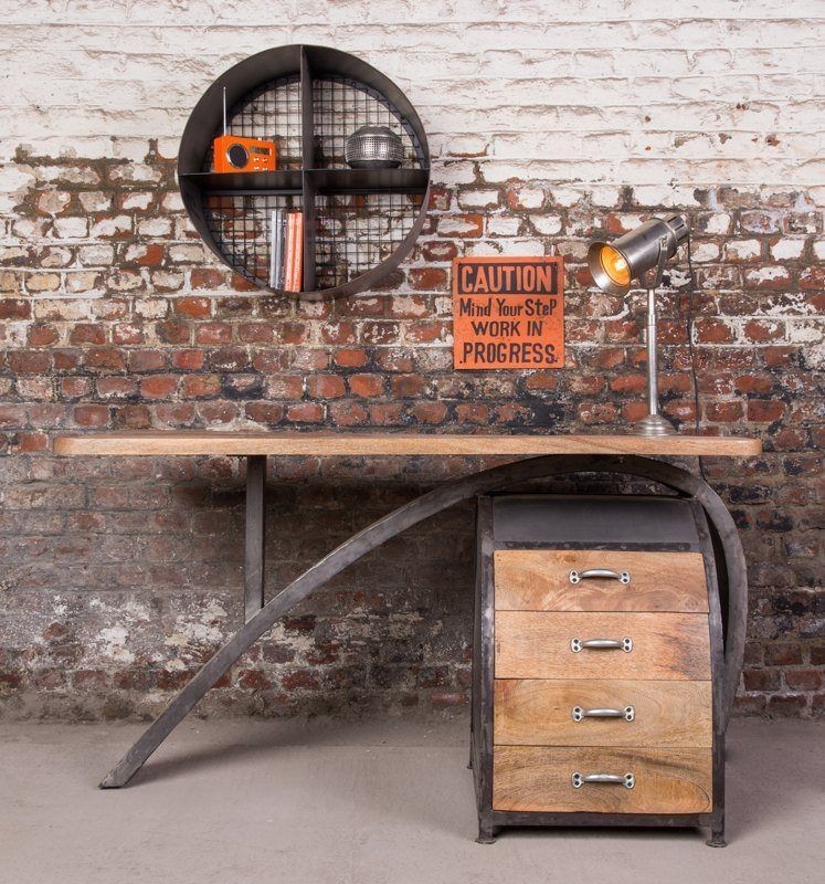 Industrieel Bureau van scandinavische inspiratie 