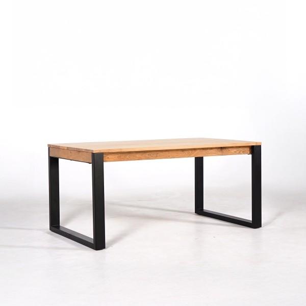Eettafel van hout en metaal 160 cm – Osaka