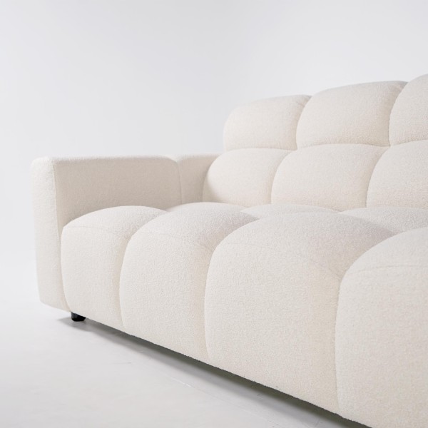 Rechte gecapitonneerde sofa in bouclé stof 2/3-zit – Elda