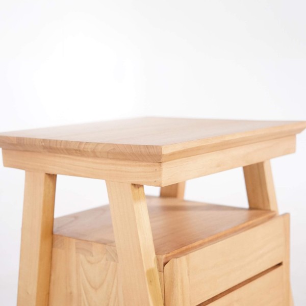 Nachtkastje in naturel hout – Nandini