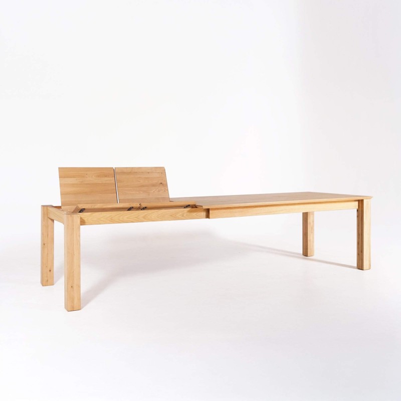 Eettafel van eikenhout 200 x 100 cm met verlengstukken van 2 x 50 cm