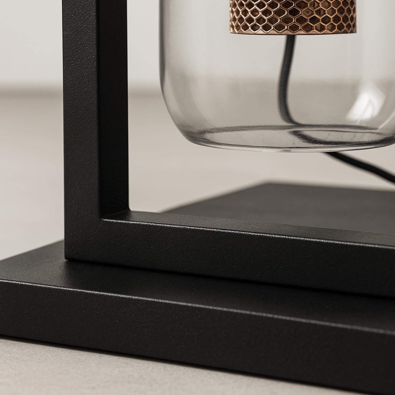 Staande lamp voor de salon met handgeblazen rookglazen lampenkappen – Brila