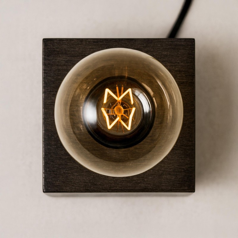 Industriële metalen tafellamp – Luma