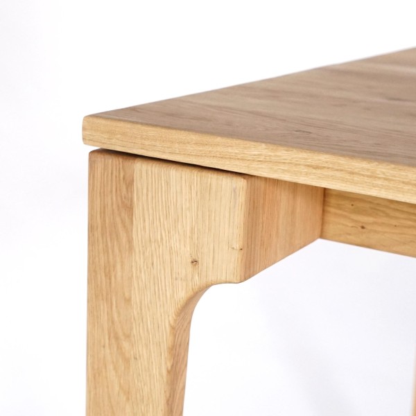 Rechthoekige eettafel in eikenhout van 140 × 80 cm met verlengblad van 50 cm