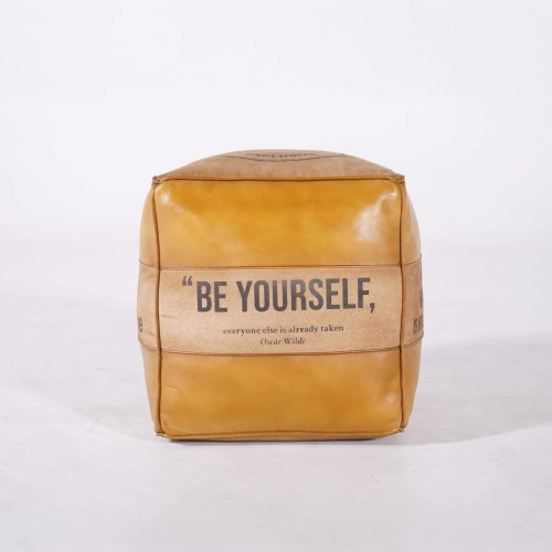 Industriële poef in leer "Be Yourself"