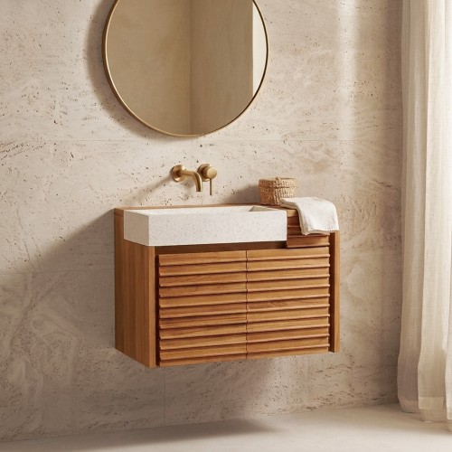 Hangwastafel van massief teakhout met witte terrazzowastafel - Trilochana