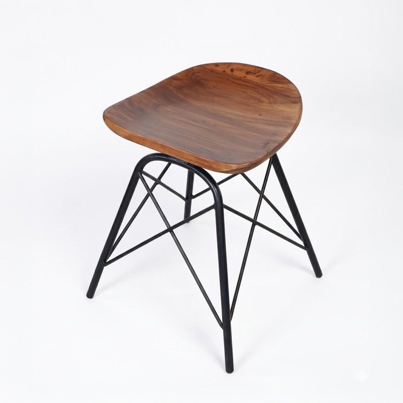 Kruk van staal en hout - Oasis