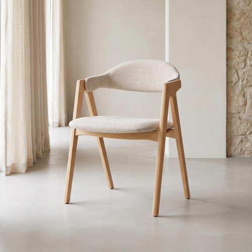 Stoel in natuurlijk hout en witte bouclé stof – Lykke