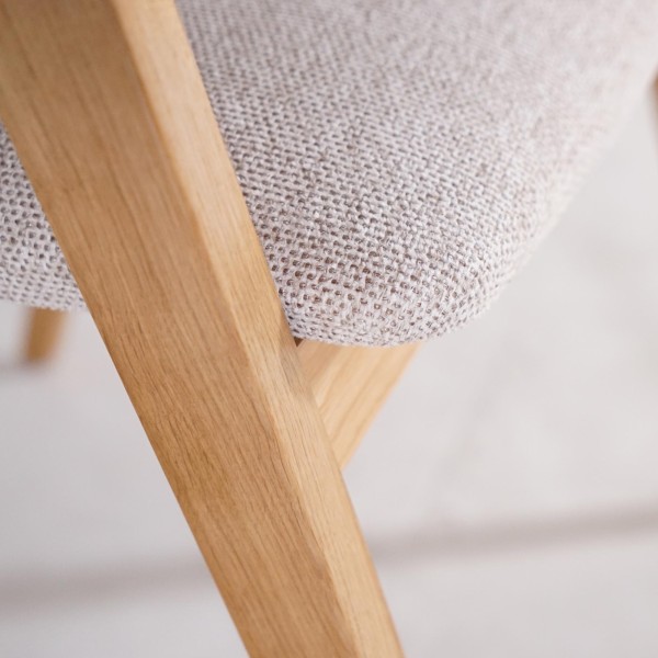 Eetkamerstoel met rugleuning in rotan en beige stof – Seren