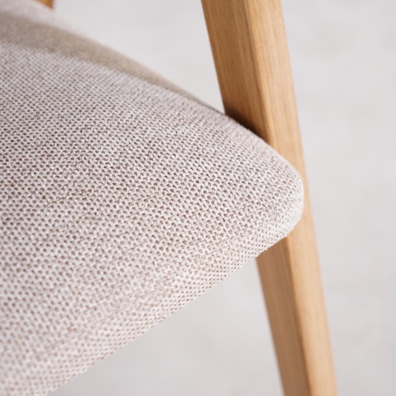 Eetkamerstoel met rugleuning in rotan en beige stof – Seren