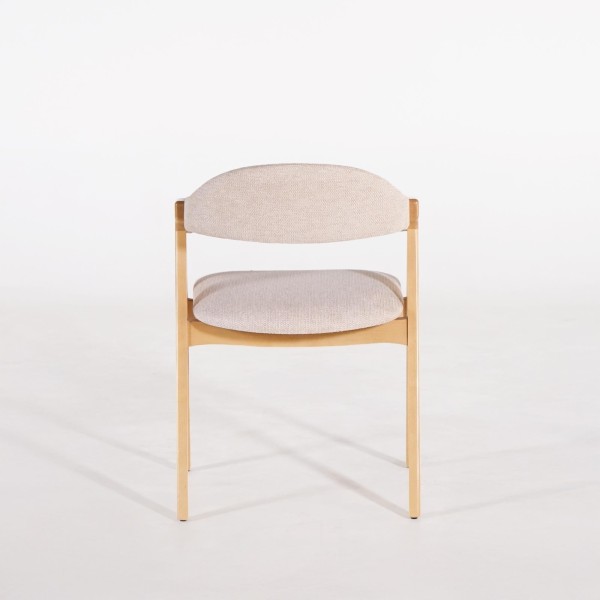 Stoel in natuurlijk hout en beige bouclé stof – Lykke