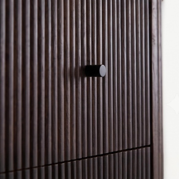 Moderne kast van bruin massief hout - Sohana