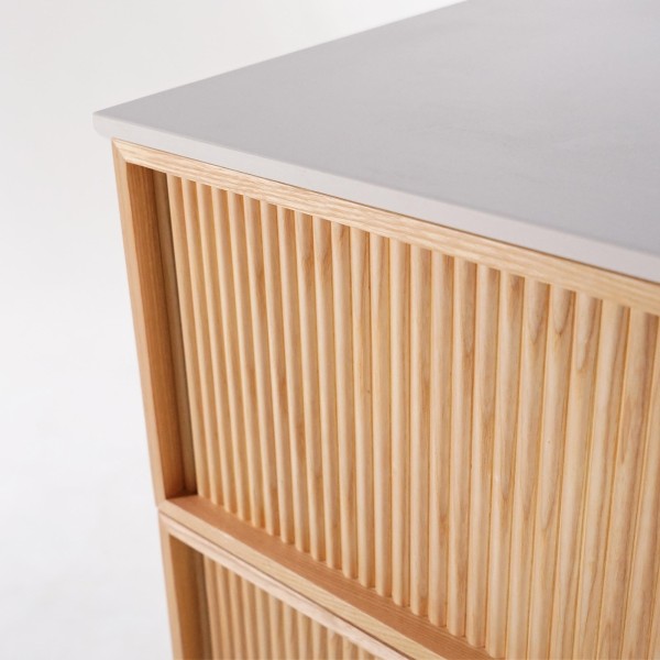 Zwevende onderkast voor dubbele wastafel in licht walnoothout met wit keramisch blad 150 cm - Carnelian