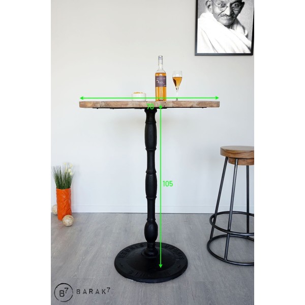 Table haute de bistrot carrée