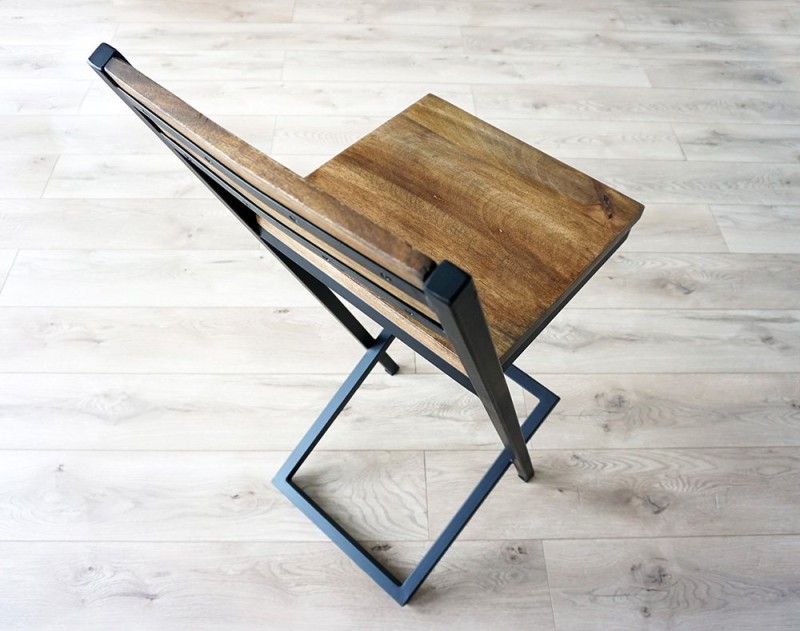 Houten en metalen barstoel Linea