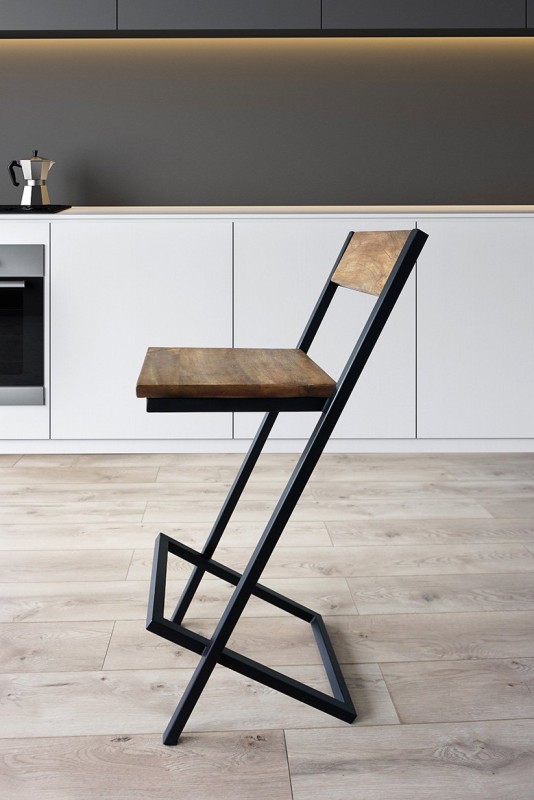 Houten en metalen barstoel Linea