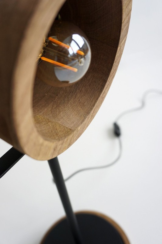 Houten en metalen tafellamp - Woody