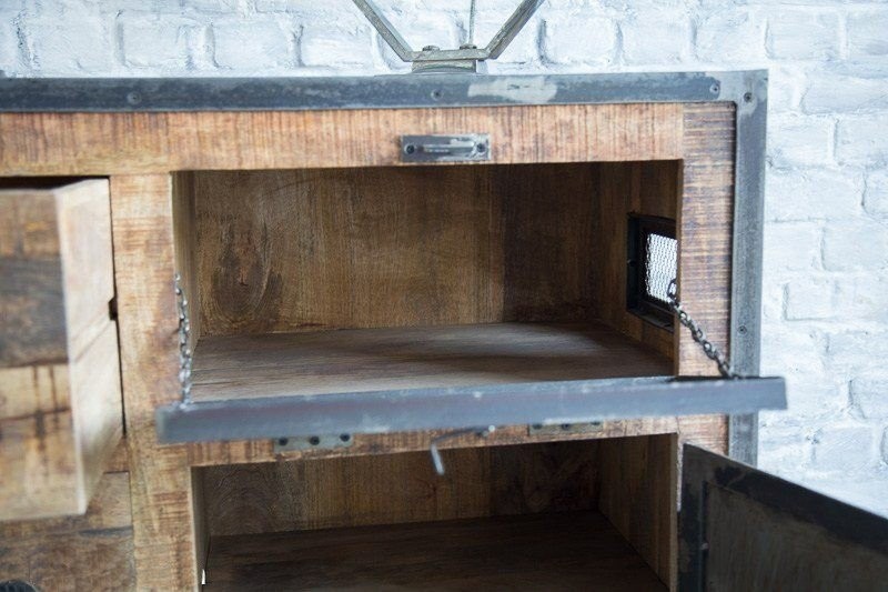 Industrieel dressoir met deuren antieke afwerking