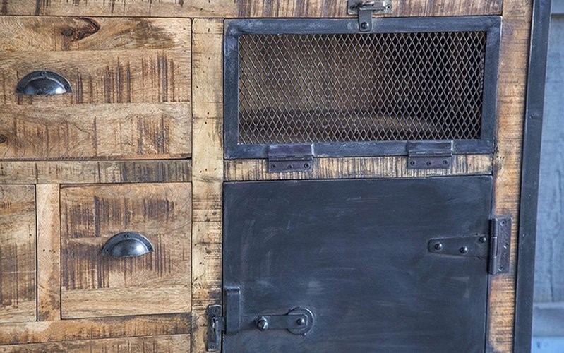Industrieel dressoir met deuren carbonafwerking
