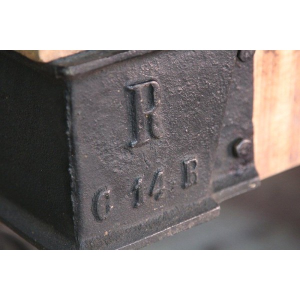 Lage industriële tafel zwarte afwerking