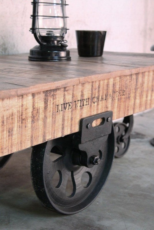 Lage industriële tafel zwarte afwerking