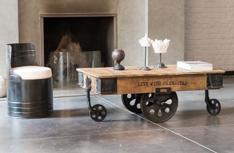 Lage industriële tafel zwarte afwerking