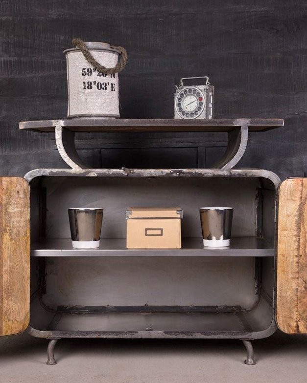 Industriële dressoir van Scandinavische inspiratie